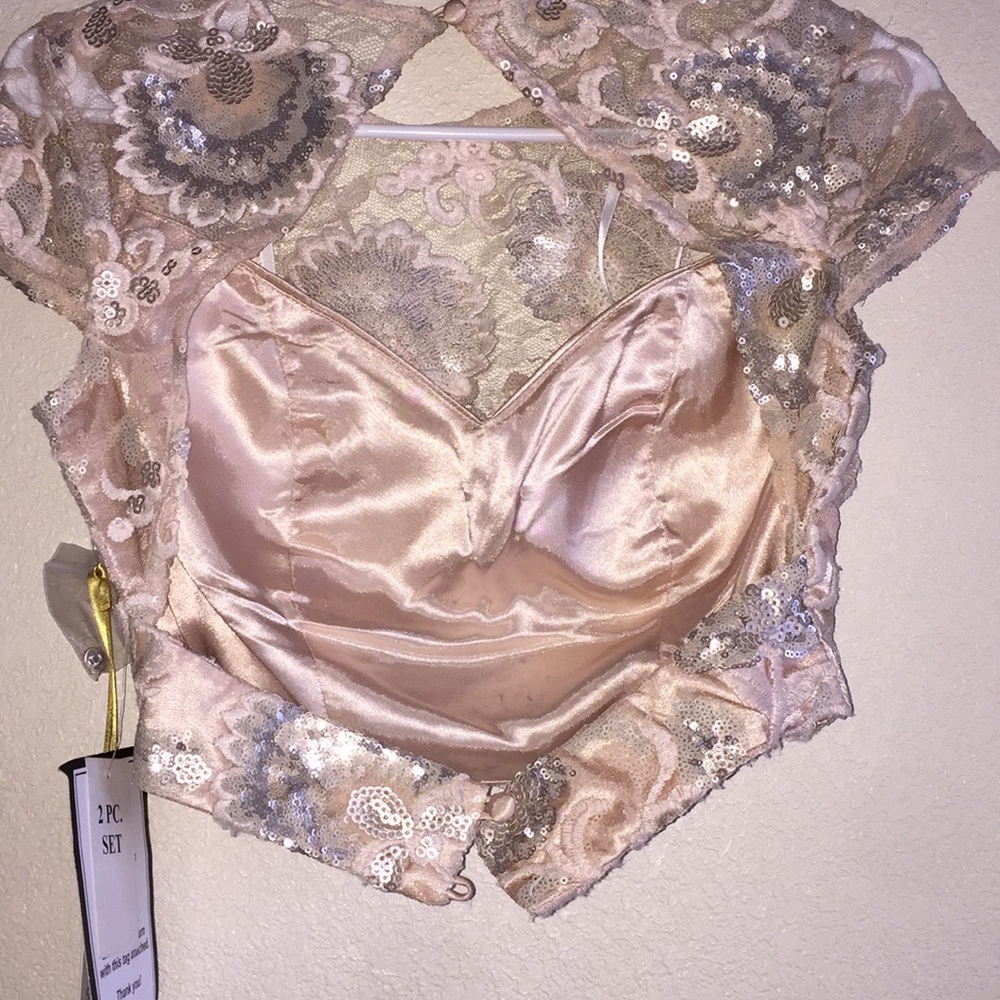 Prom dress - Picture 2 of 5